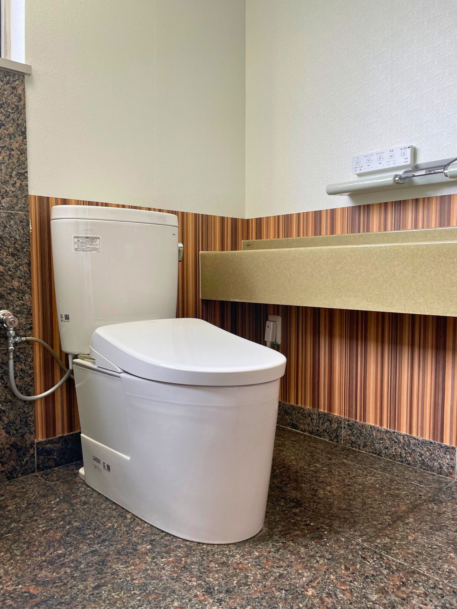 穏やかな暮らしに寄り添うやさしいトイレ